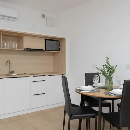 Spacious Studios Zamoyskiego Near Pge By Noclegi Renters *