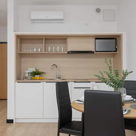 Spacious Studios Zamoyskiego Near Pge By Noclegi Renters