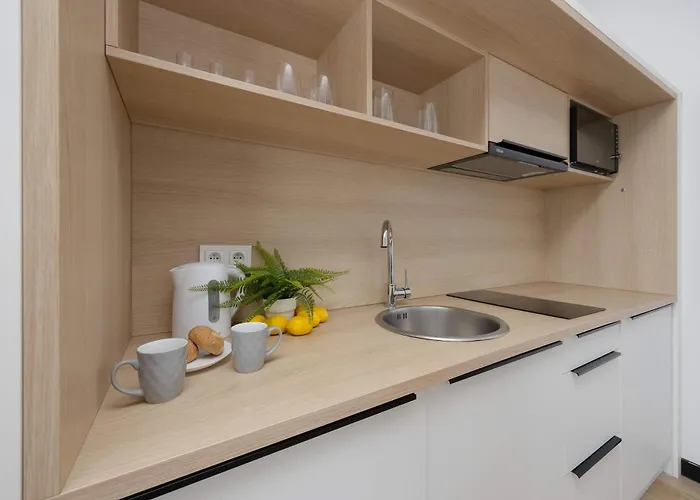 Διαμέρισμα Spacious Zamoyskiego Near Pge With Parking By Renters